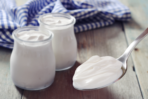 yoghurt-on-spoon