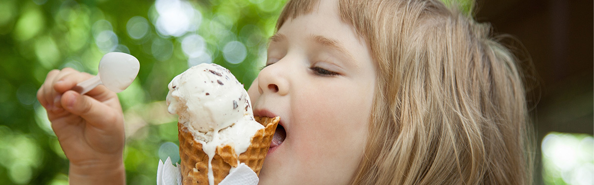 Jeneil-Rosenheim-Child-Enjoying